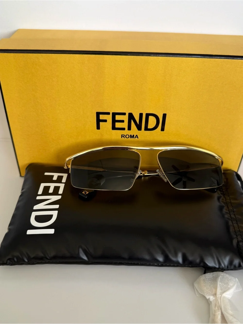 NEW!!! Fendi metal unisex sunglasses FE40141U 30M Authentic